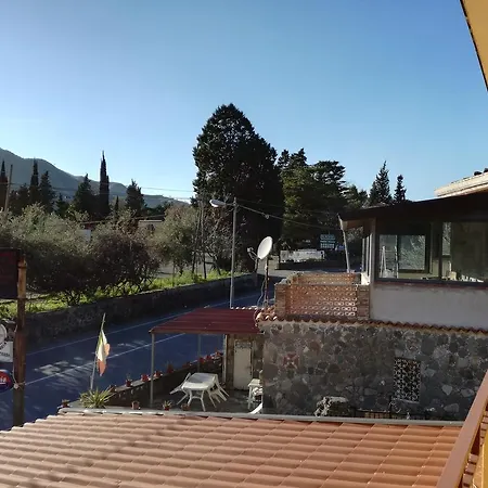 Casa Fronte Gole Alcantara Holiday home Motta Camastra